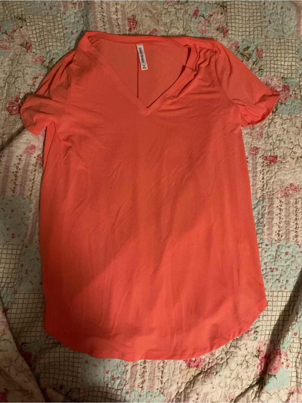 Zenana Outfitters Coral V-Neck Short Sleeve Tee